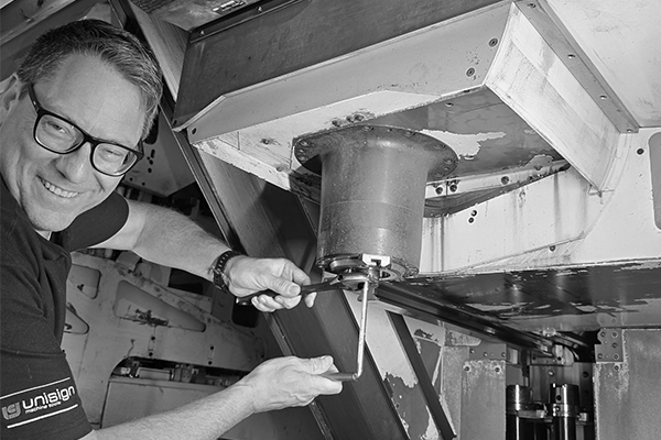 Maintenance contracts CNC machines | unisign.com