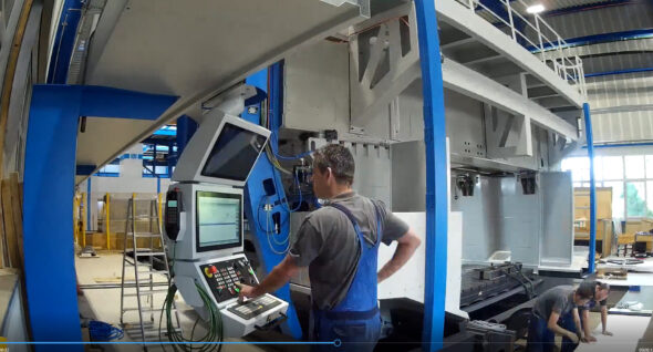 Opstarttechnicus van Unisign CNC machines
