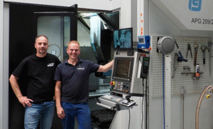 Unicom6000 | Peekstok Machining & Construction | Unisign | unisign.com