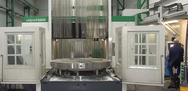 Machining of large and complex components