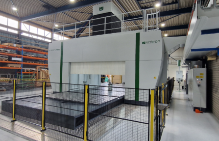 Uniport7000 - portal CNC machine - Bouman Machinefabriek - unisign.com