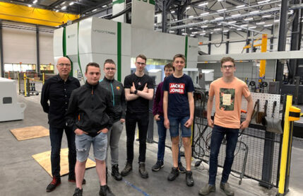 Factory tour technical students at Unisign